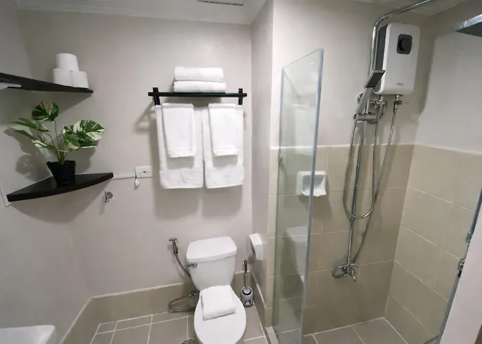 2 Bedroom Fully Furnished In Paranaque With Pool And Parking - Bloom Unit 1134 4*